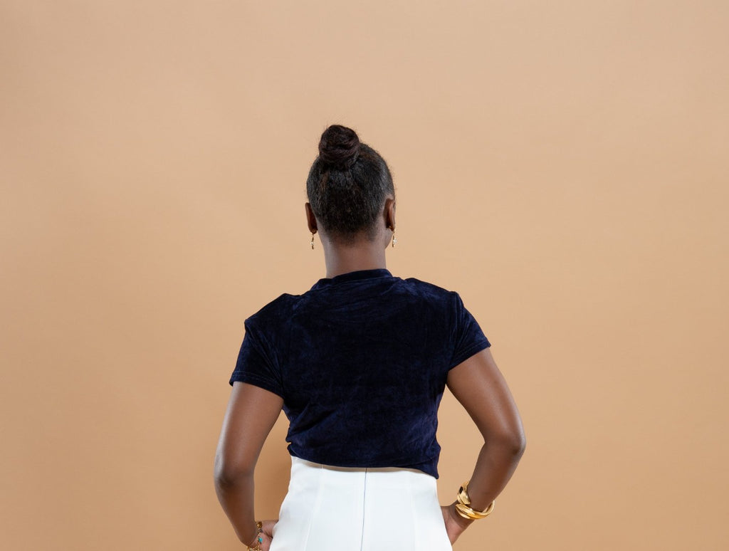 T-Shirt Femme en Velours Élastique avec Bijou