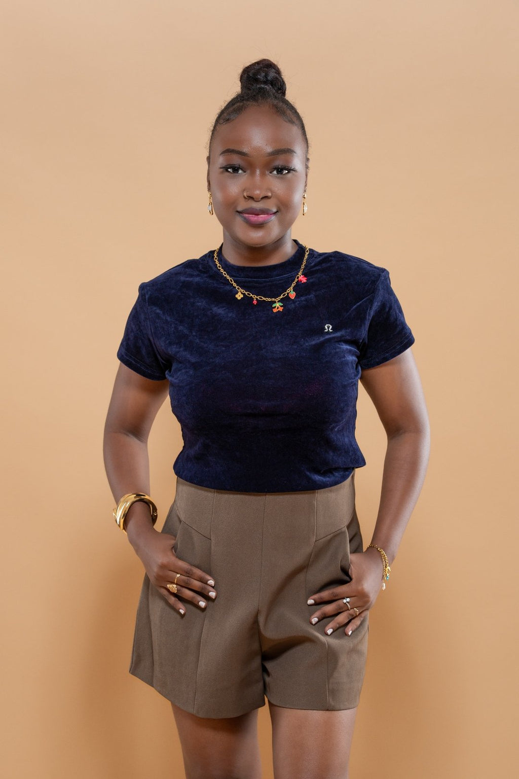 T-Shirt Femme en Velours Élastique avec Bijou